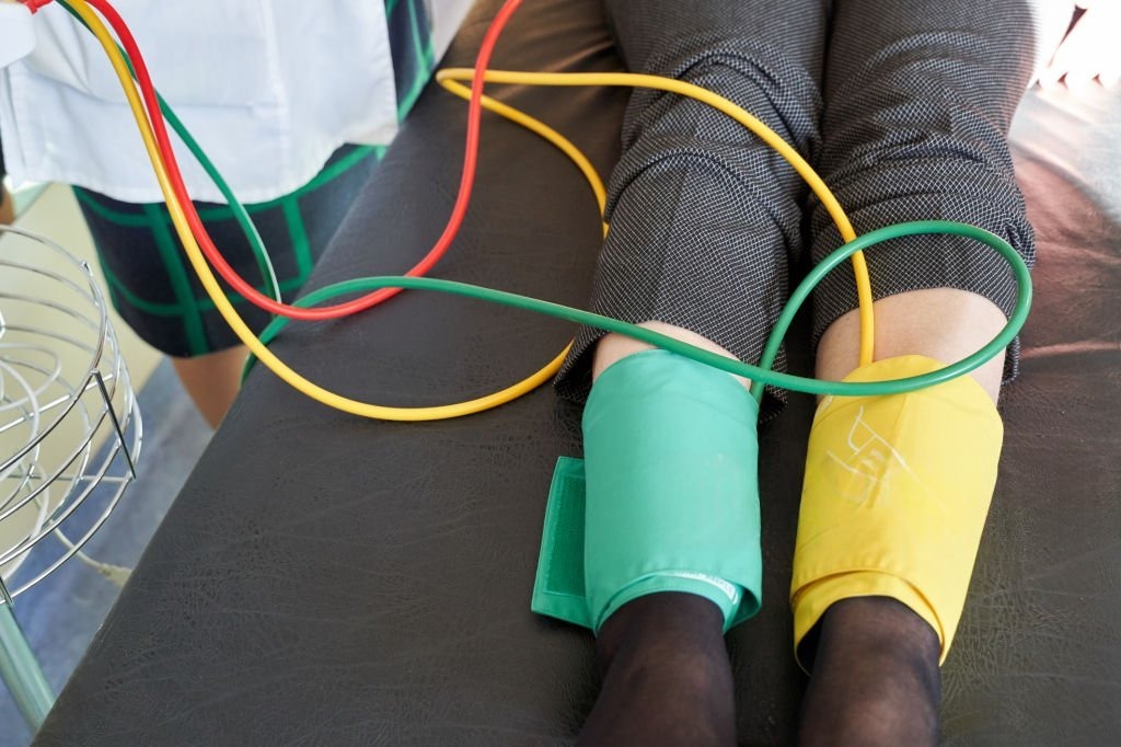 Peripheral artery disease measuring for patient ABI test